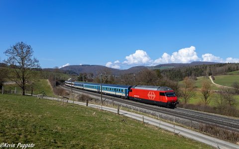 SBB (Personenverkehr): SBB Re 460 115 + EN 458 PRAH - ZUE +316'