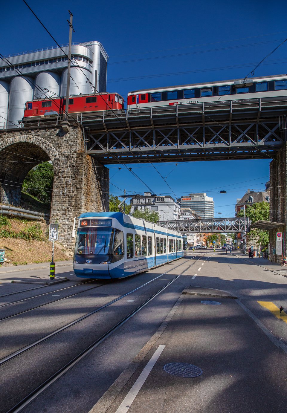 Re 420 (Re 4/4 II) (SBB (Personenverkehr), VBZ): Re 4/4 II / Zürich ZH
