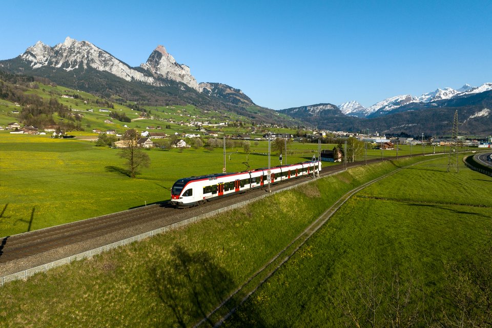 SBB RABe 523 at Seewen, SZ, CH
