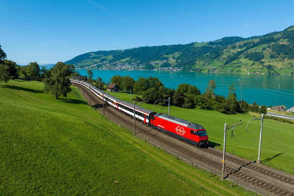 SBB Re 460 at Arth, SZ, CH