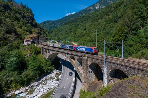 SBB Re 484 021 at Faido, TI, CH