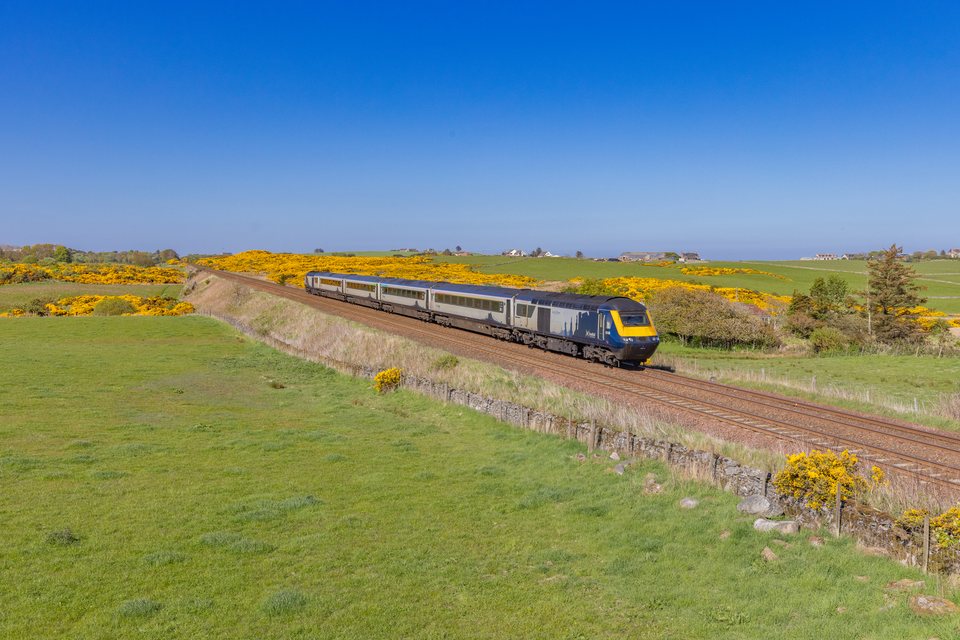 Class 43 028 (Scotrail): Class 43 149 + 028 / UK-Newtonhill