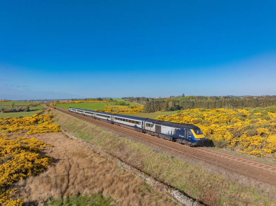Class 43 142 (Scotrail): Class 43 130 + 142 / UK-Newtonhill