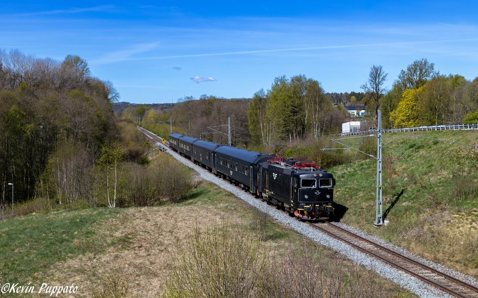 SJ Rc5 1391 + R 327 Göteborg C - Kalmar C