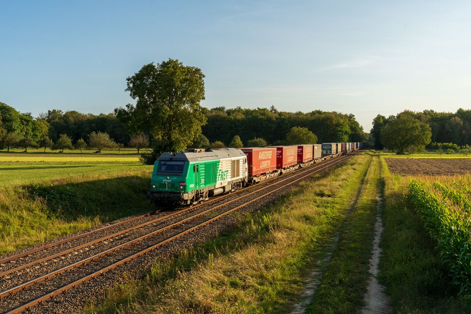 SNCF 475124 at Seltz, France