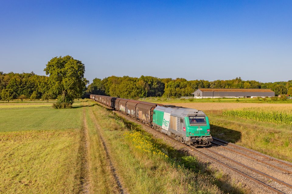 BB75100 75128 (SNCF): BB75128 / FR-Seltz