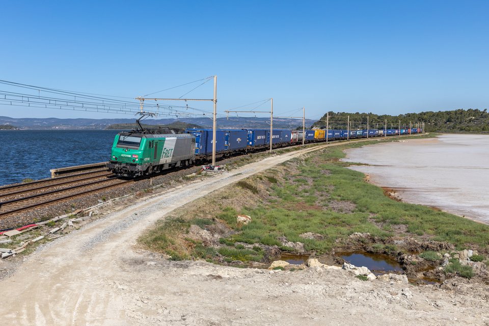 BB 27000 427019 (SNCF FRET): SNCF BB 27019 (Port-La-Nouvelle, Frankreich)
