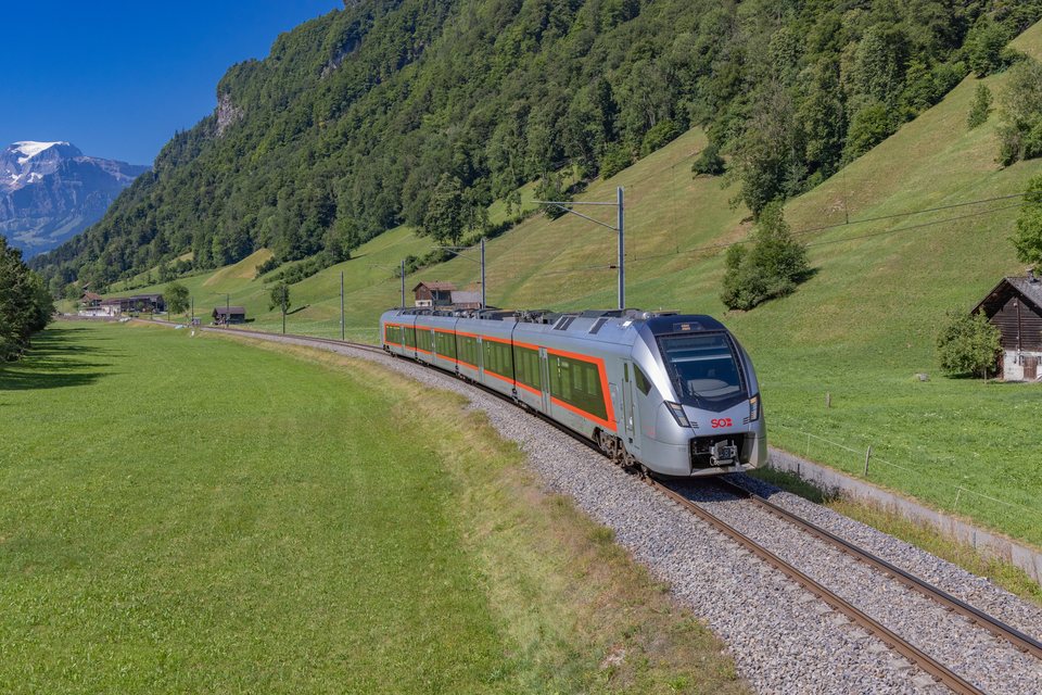 SOB: RABe 526 010 / CH-Luchsingen