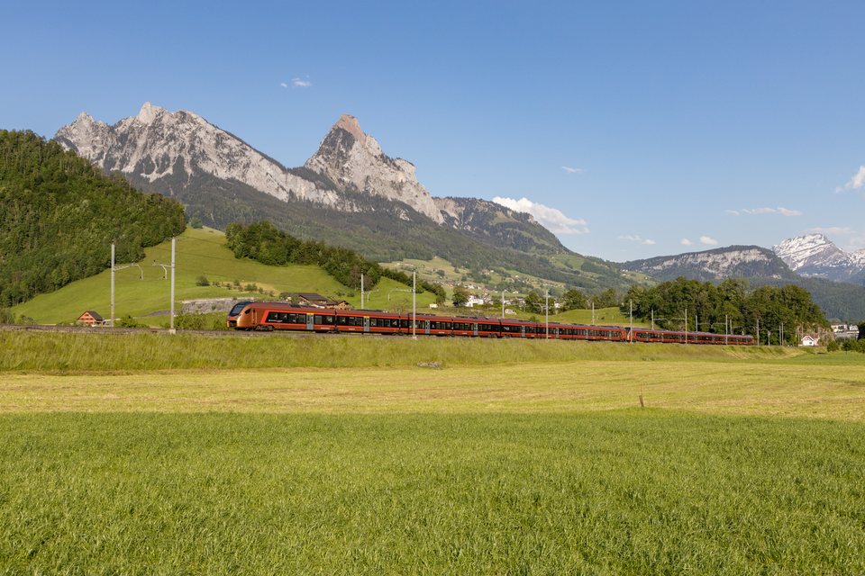 SOB RABe 526 108 / Steinen (SZ/CH)