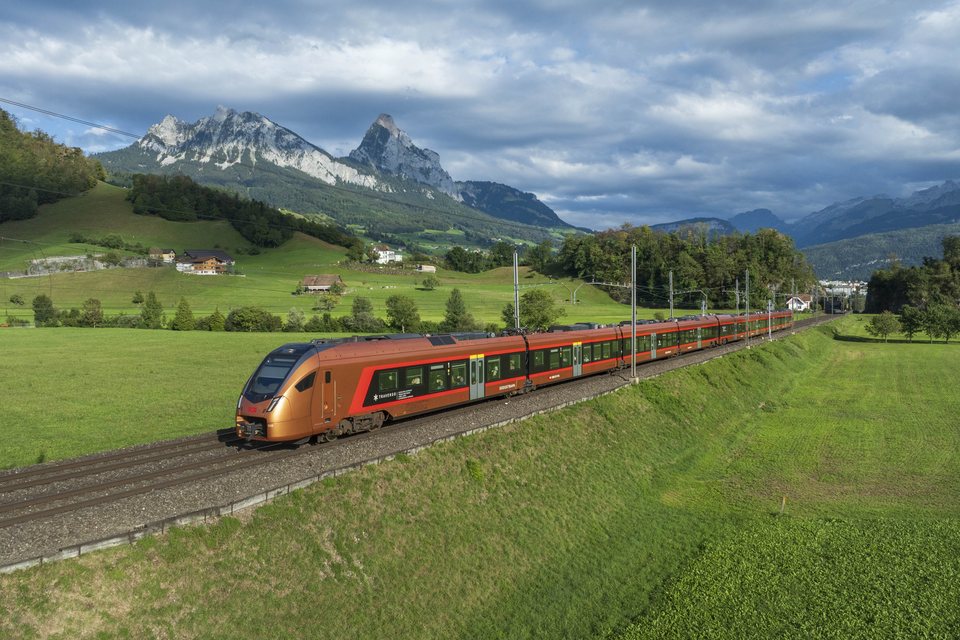 SOB RABe 526 110/210 - Steinen, SZ (CH)