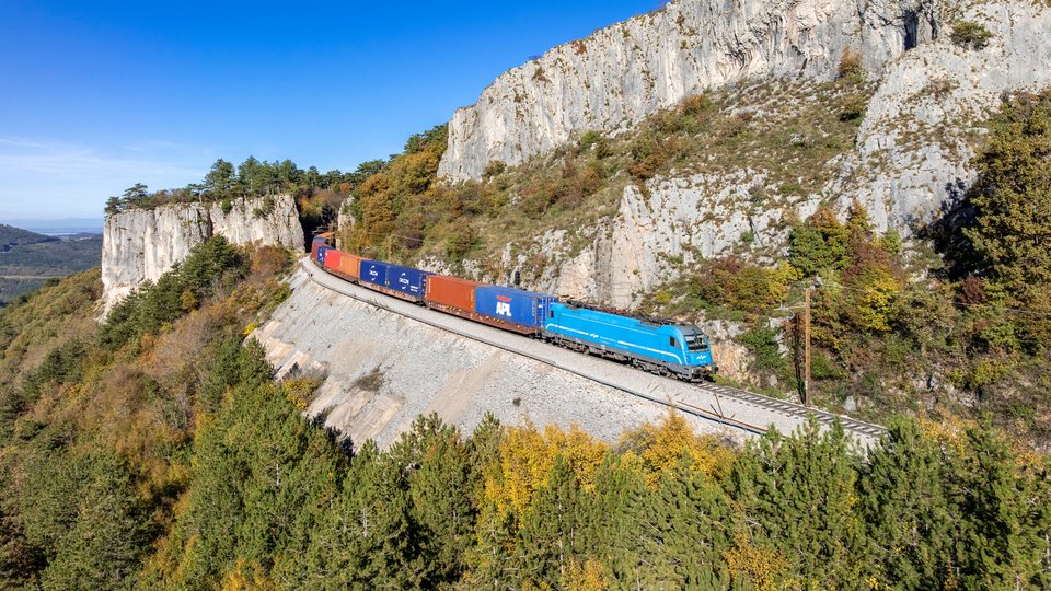 SŽ 541 016 / Črnotiče – Hrastovlje