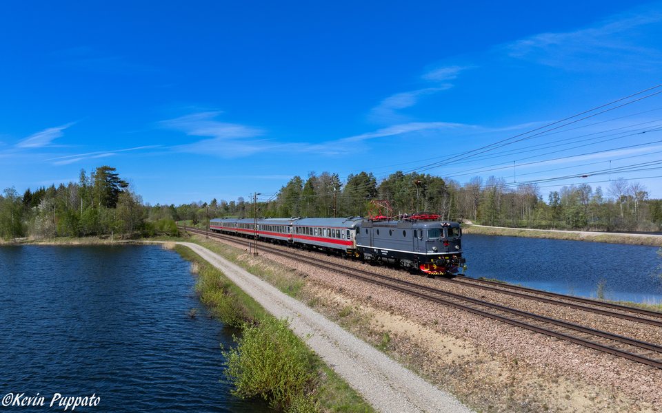 TÅGAB Rc3 1059 + 7052 Karlstad C - Stockholm C