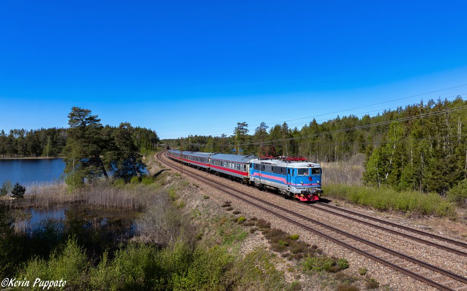 TÅGAB Rc3 1064 + 7060 Karlstad C - Stockholm C 