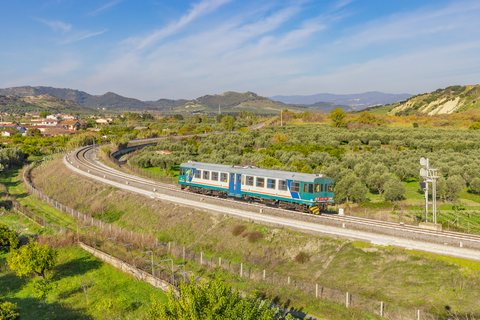 Trenitalia: ALn 663 1160 / IT-Roccelletta