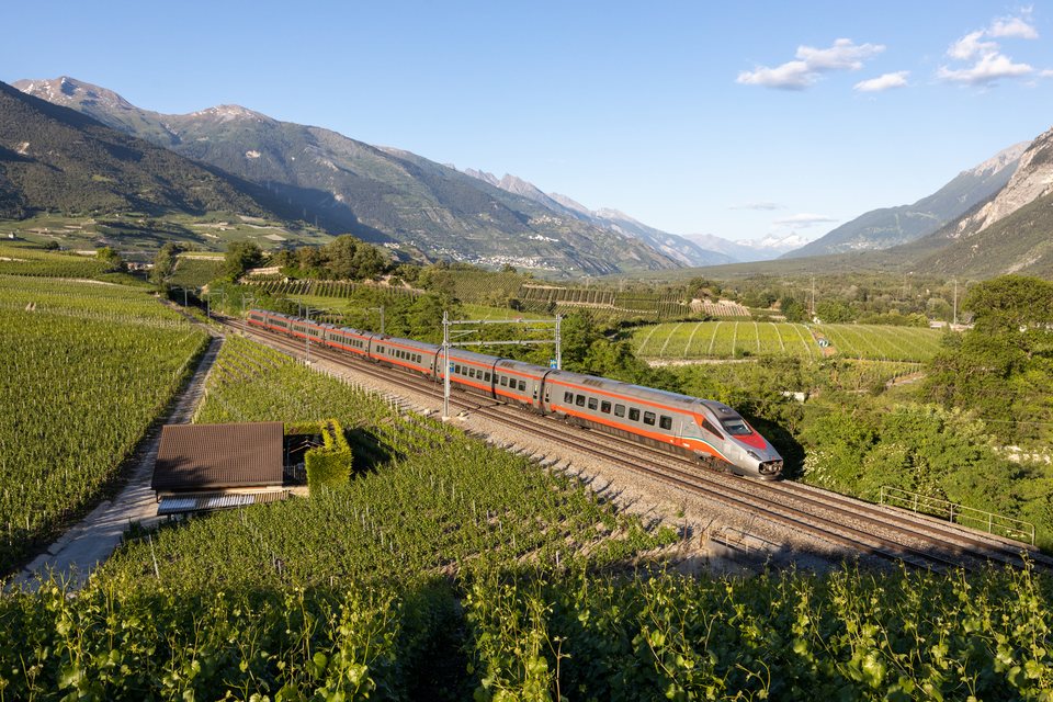 Trenitalia ETR 610 (Salgesch, VS/CH)