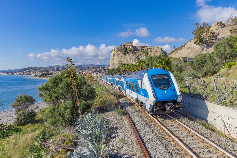 Trenitalia: HTR 412 052 / IT-Bova Marina