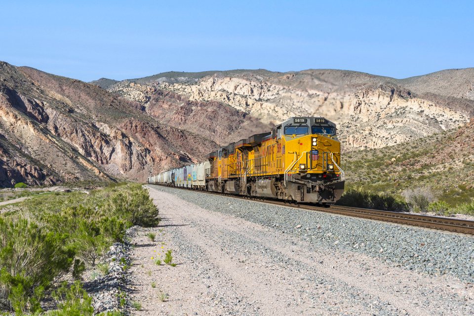 UP 5819 - Rainbow Canyon, Caliente, Nevada (USA)