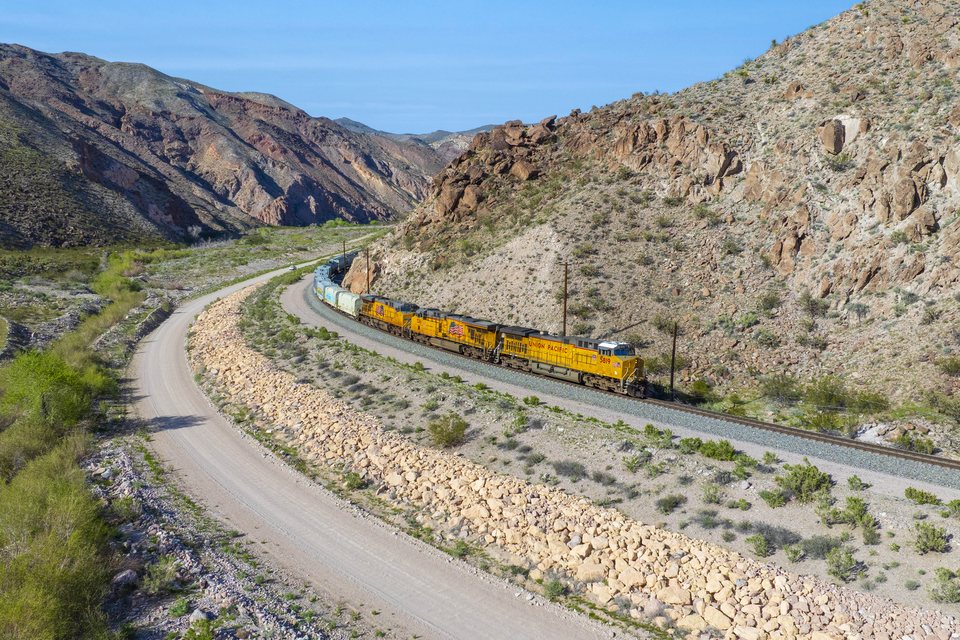 UP 5819 - Rainbow Canyon, Caliente, Nevada (USA)