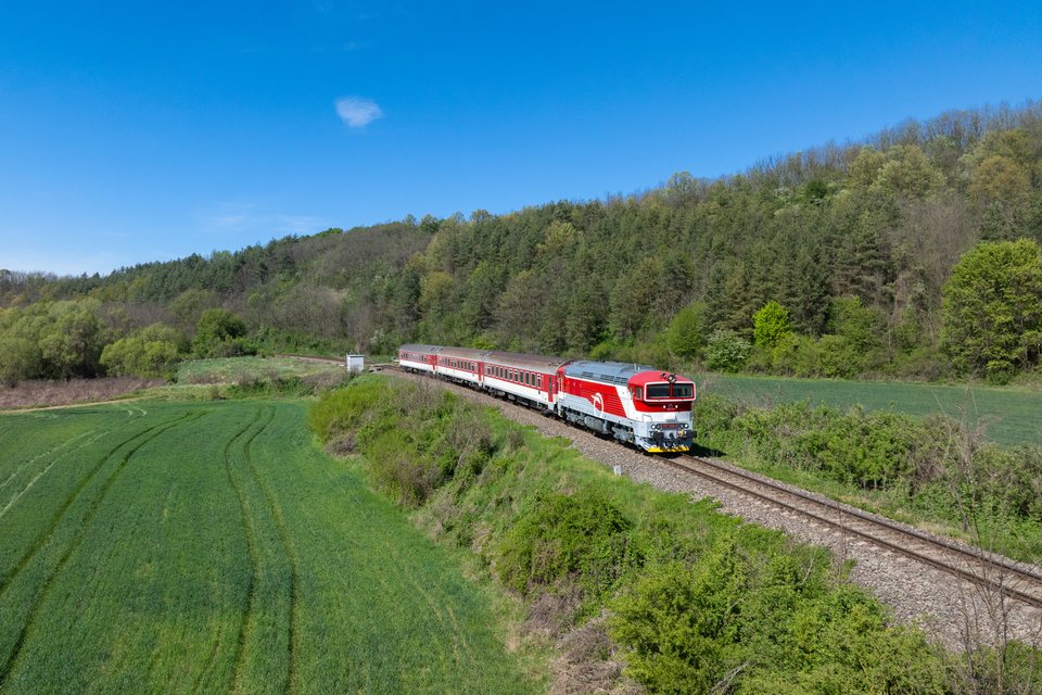 ZSSK: 757 008