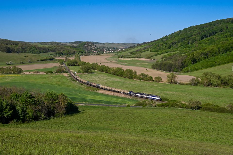 756 009, 746 014 (ZSSK Cargo): 756 003